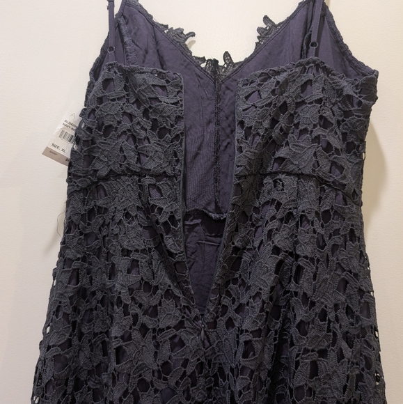 ASTR The Label NWT Navy Lace Midi Dress Sz XL - Picture 10 of 12